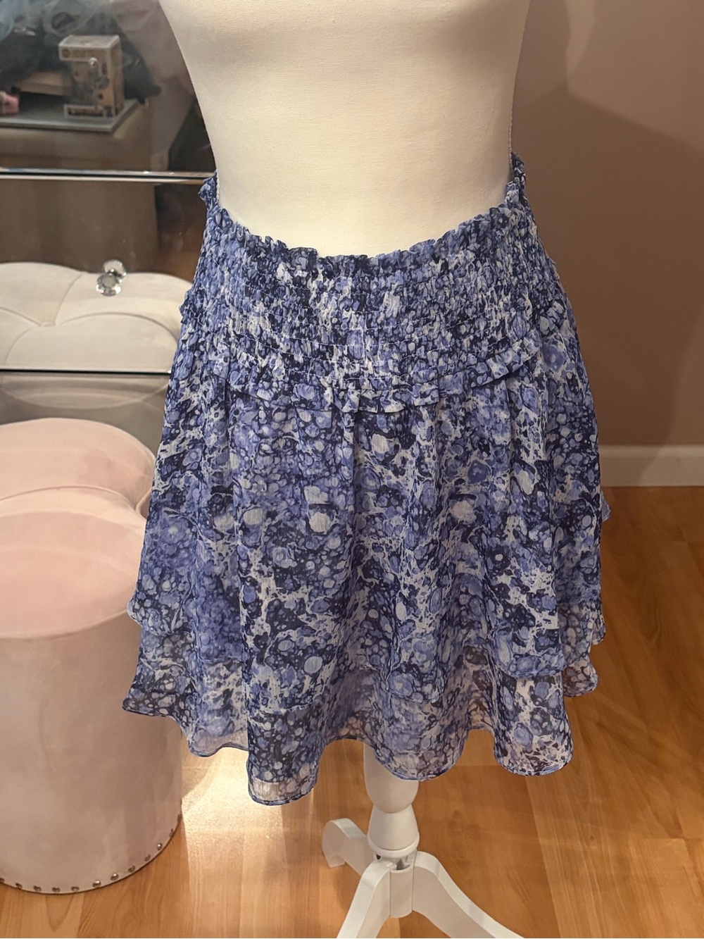 Express Blue Ditsy Floral High Waisted Tiered Smocked Waist Mini Skirt Size M